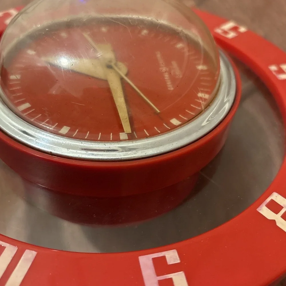 Vintage Telechron / GE Clock, Timeless Classic Style, Works, Some Wear Read Desc